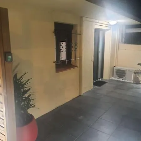 Superbe Avec Jacuzzi Et Exterieur Lägenhet